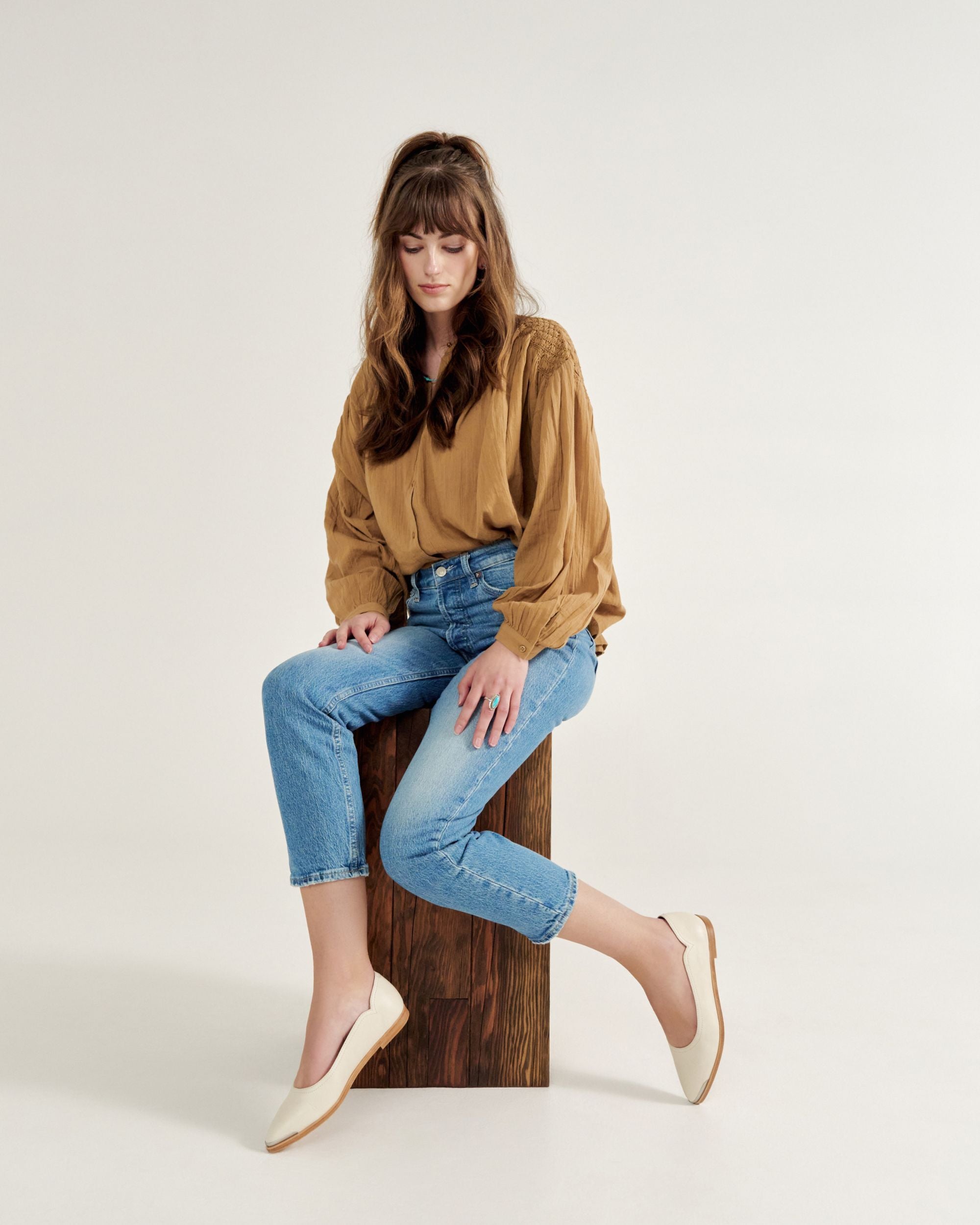 The Misty - Bone Cowhide