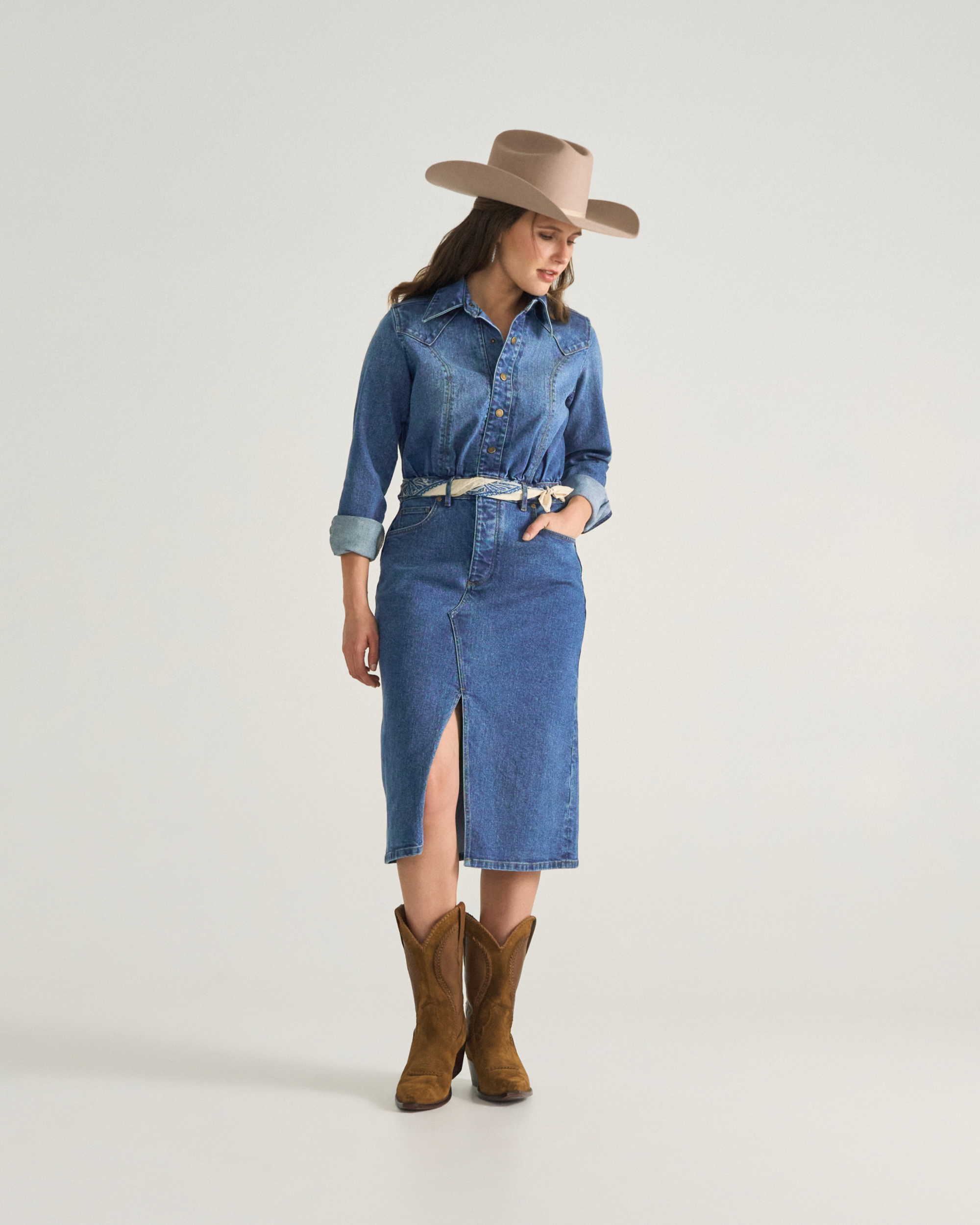 Women's Long Sleeve Denim Midi Dress - Medium Wash Denim