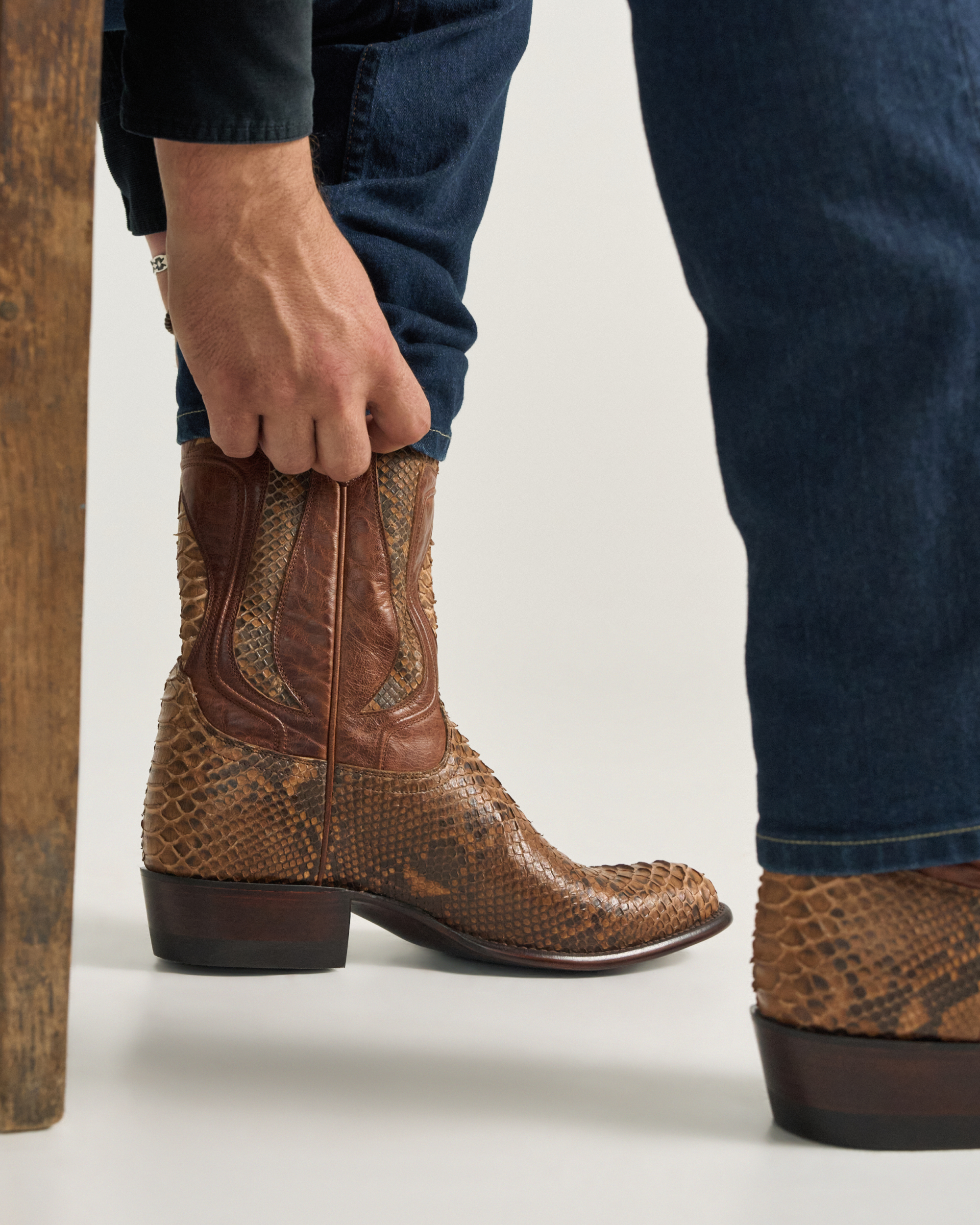 The Cartwright Craft - Saddle Python