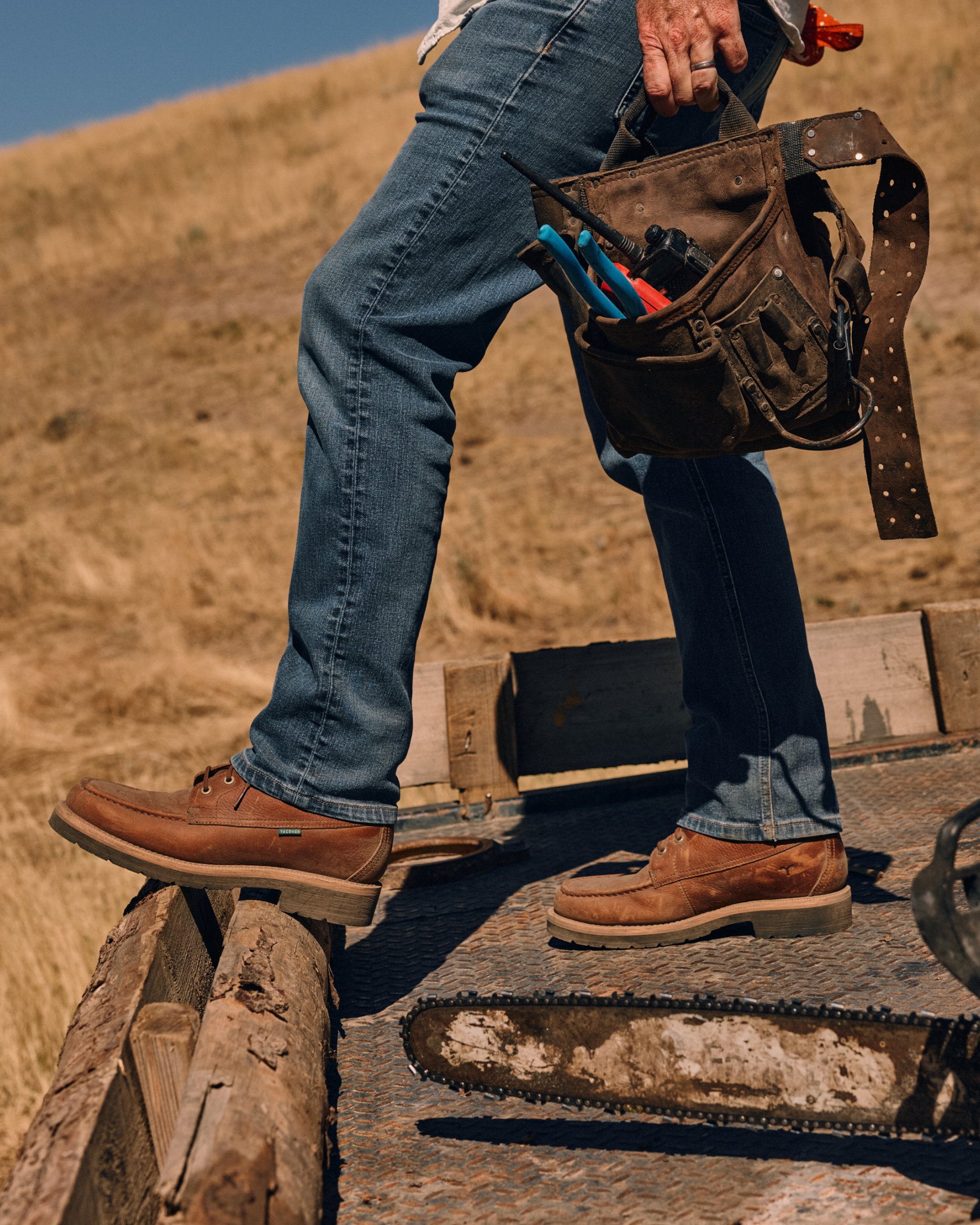 The Rugged Moc - Saddle Cowhide
