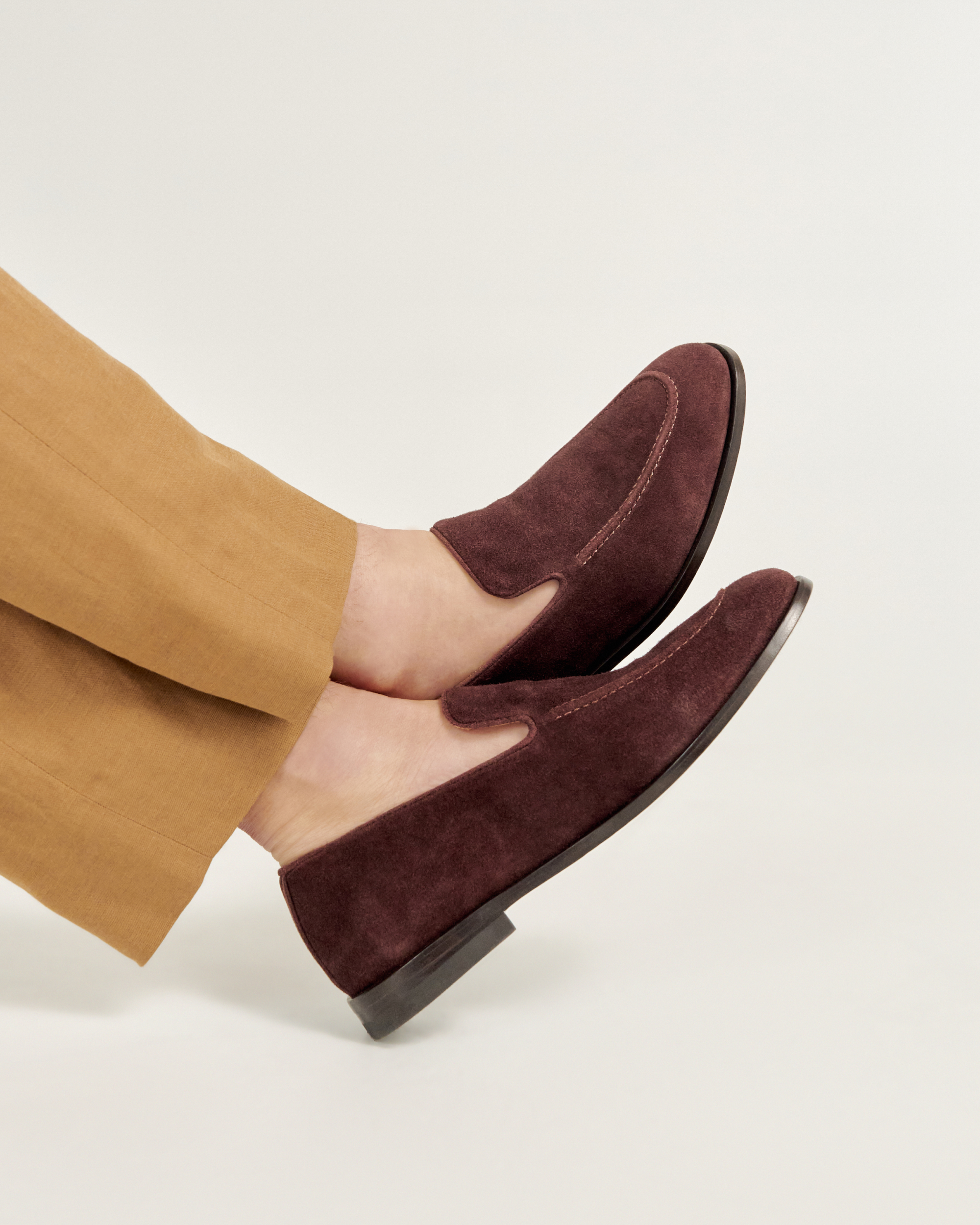 The Bennett - Earth Deerskin Roughout