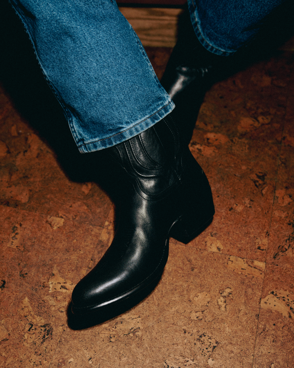 The Cartwright - Midnight Cowhide