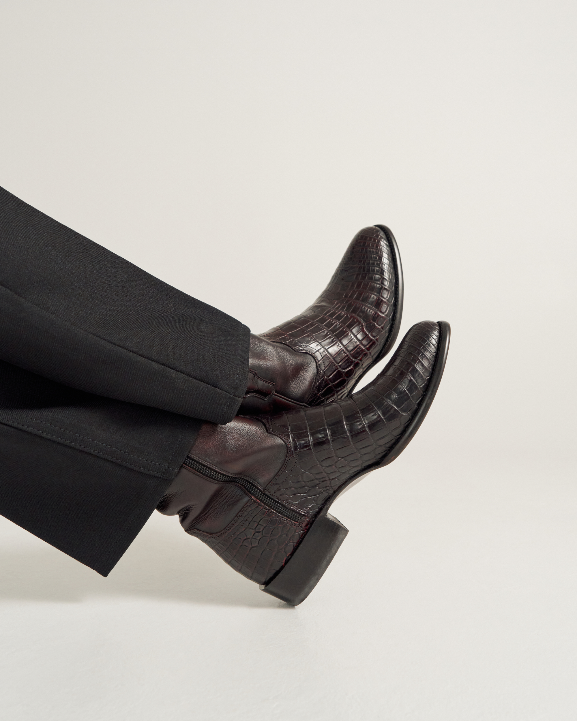 The Dean - Black Cherry Crocodile