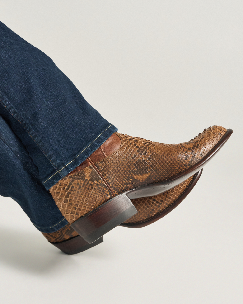 The Cartwright Craft - Saddle Python