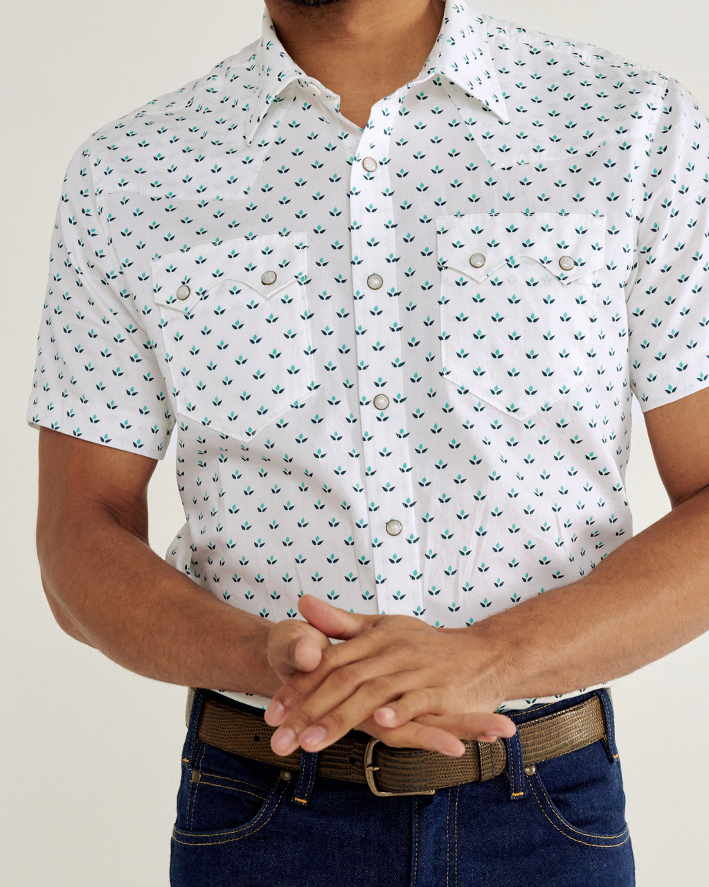 Men's Sawtooth Short Sleeve Pearl Snap - White Blue Cotton