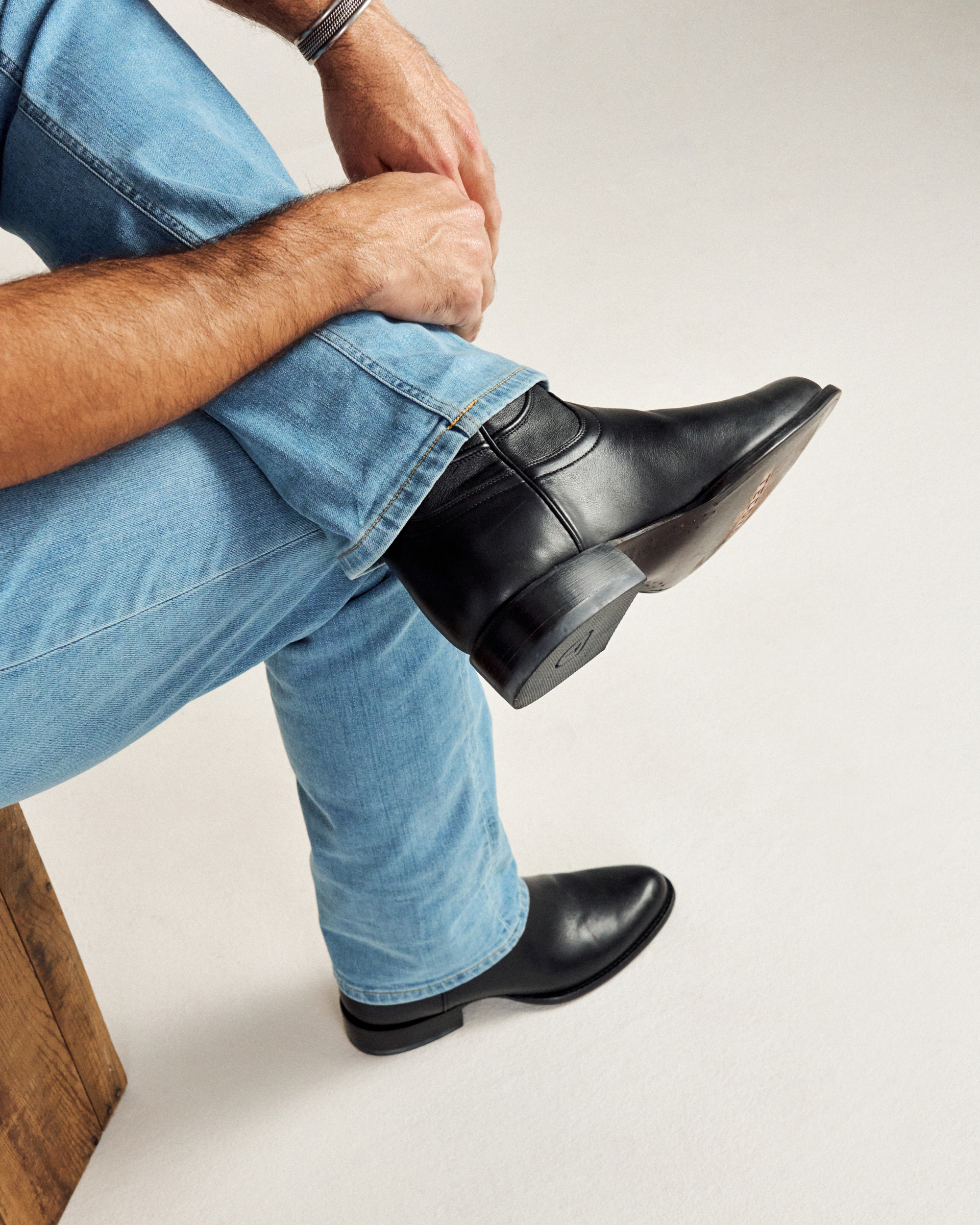 The Earl - Midnight Cowhide