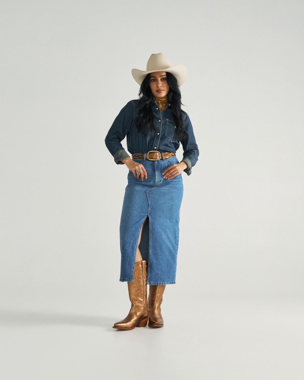 Women's Midi Denim Skirt - Medium Wash Denim