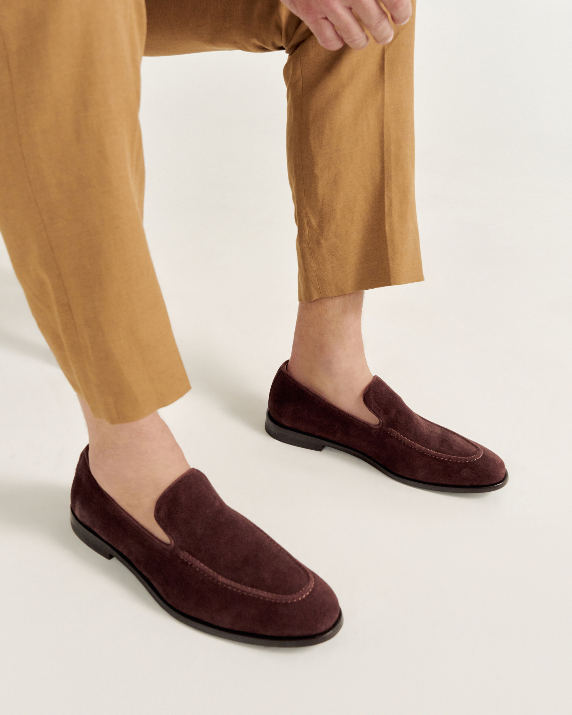 The Bennett - Earth Deerskin Roughout