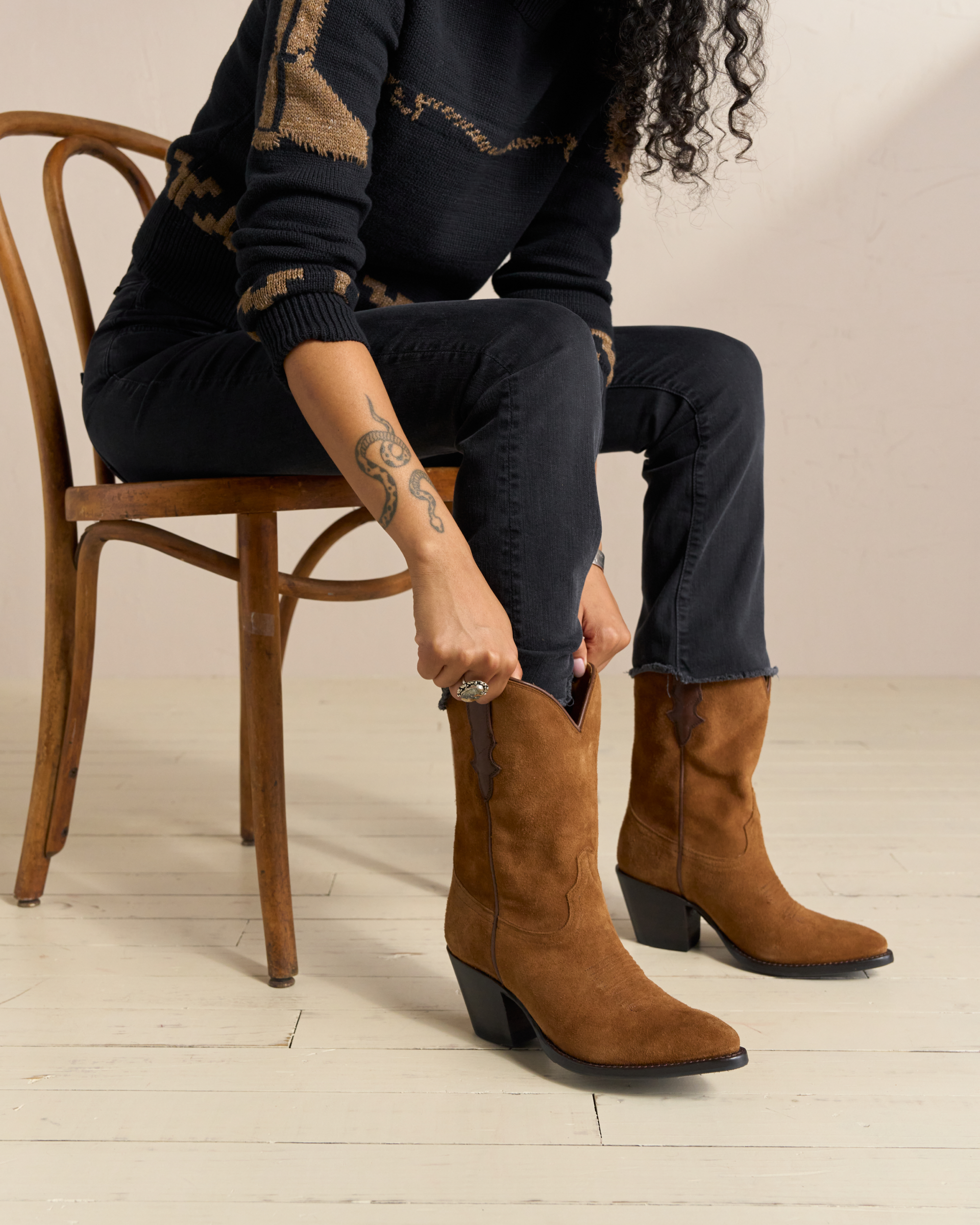 The Cassie - Honey Deerskin Roughout