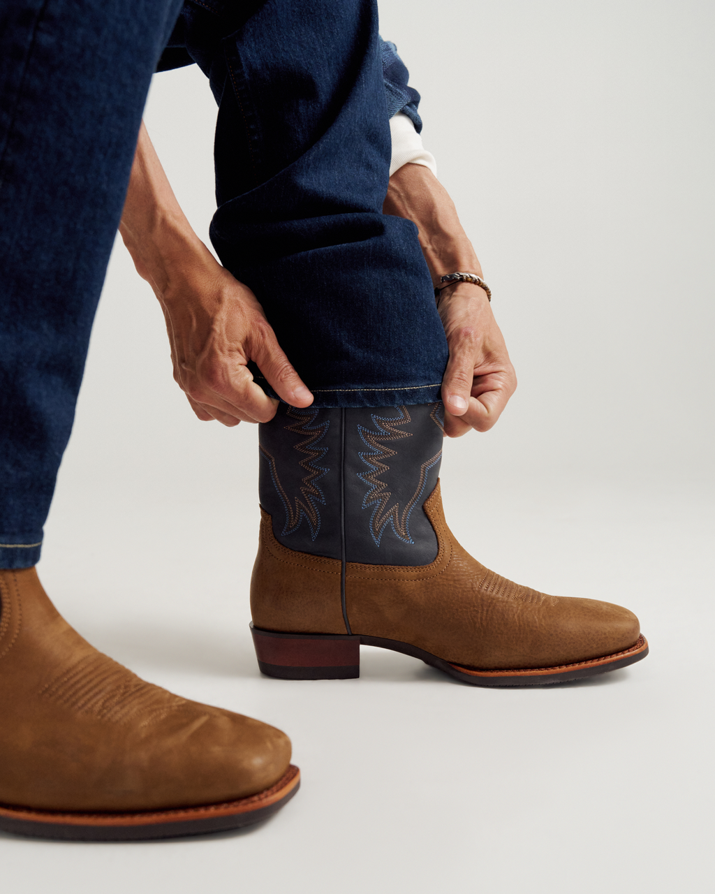 The Dusty - Light Mesquite Cowhide