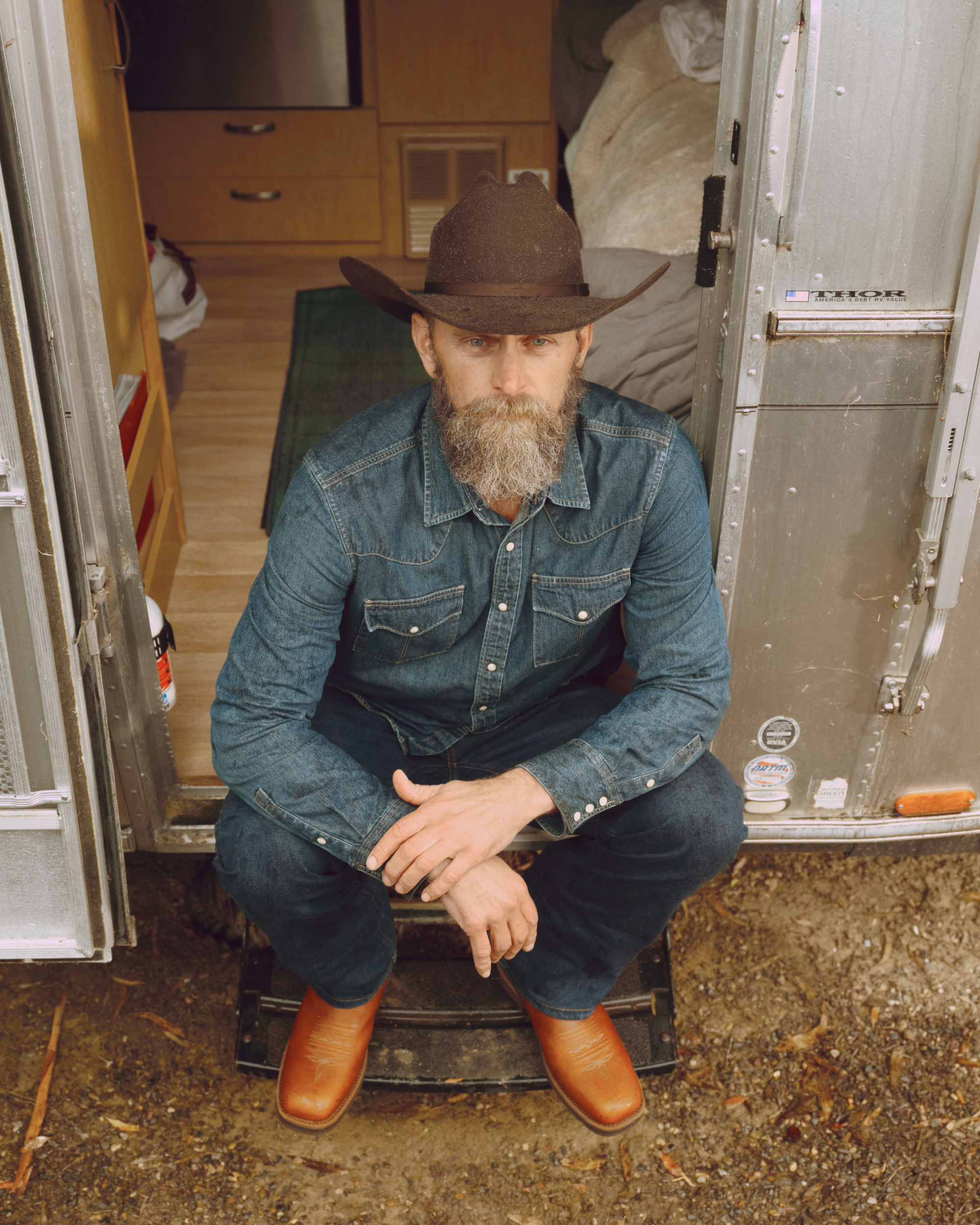 The Rugged Square Toe - Saddle Cowhide