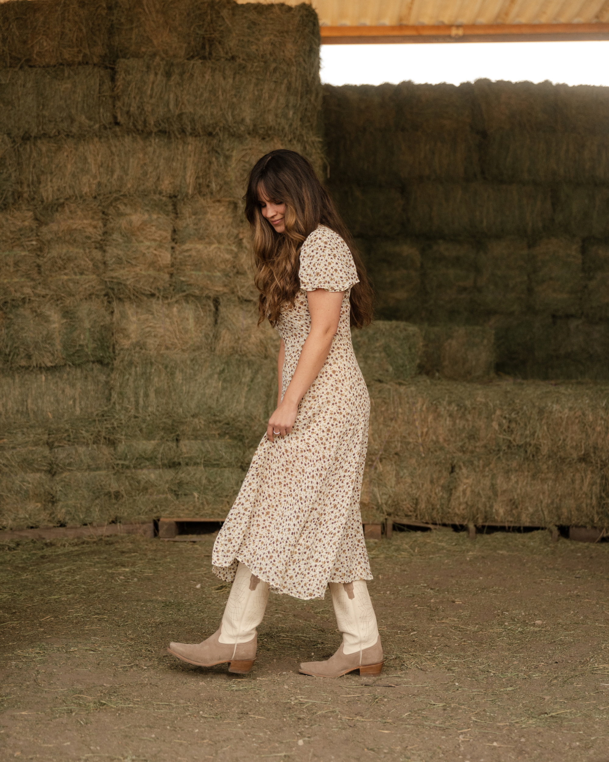 The Annie Monarch - Sand Bone Suede