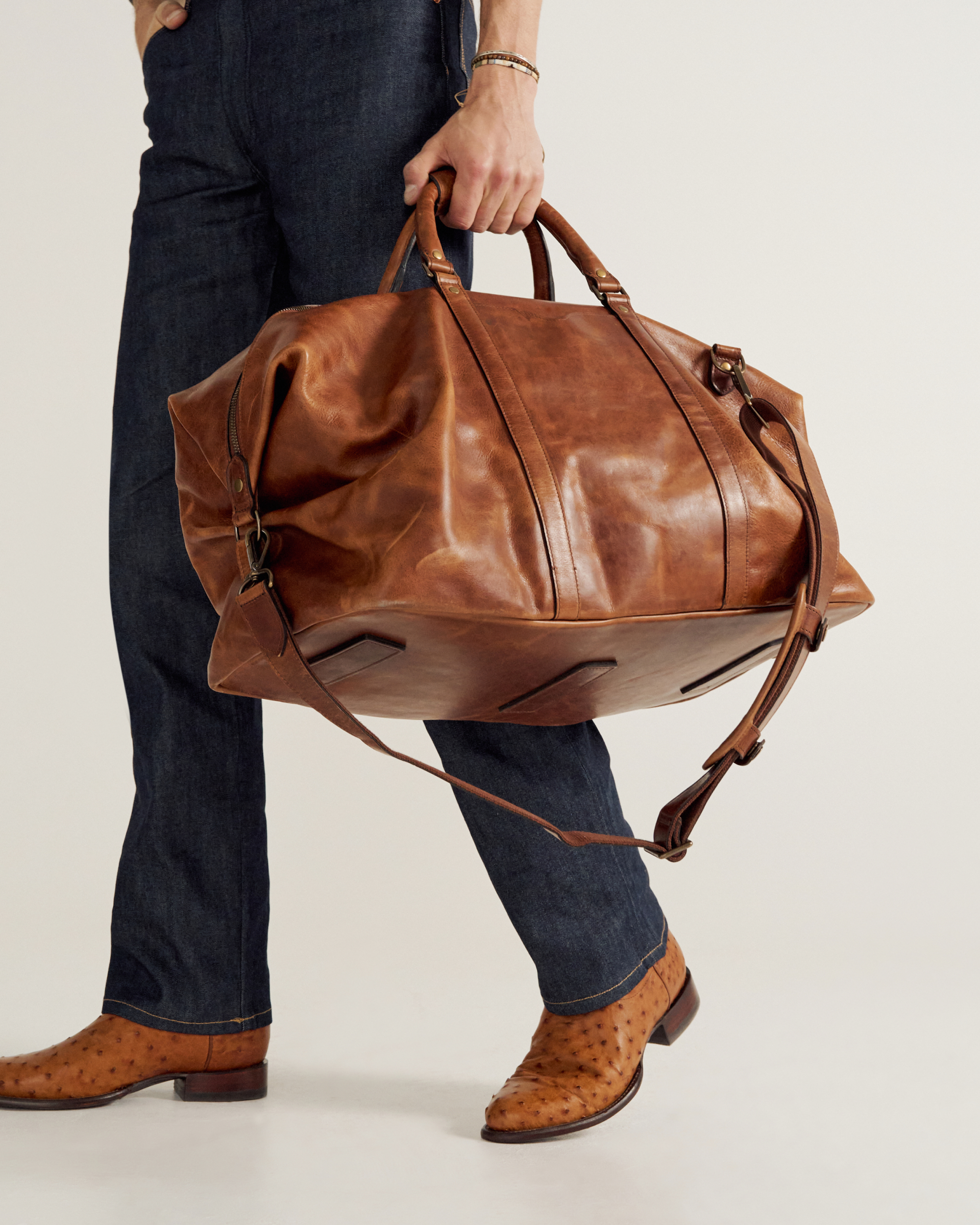 Bartlett Large Weekender - Cognac Cowhide