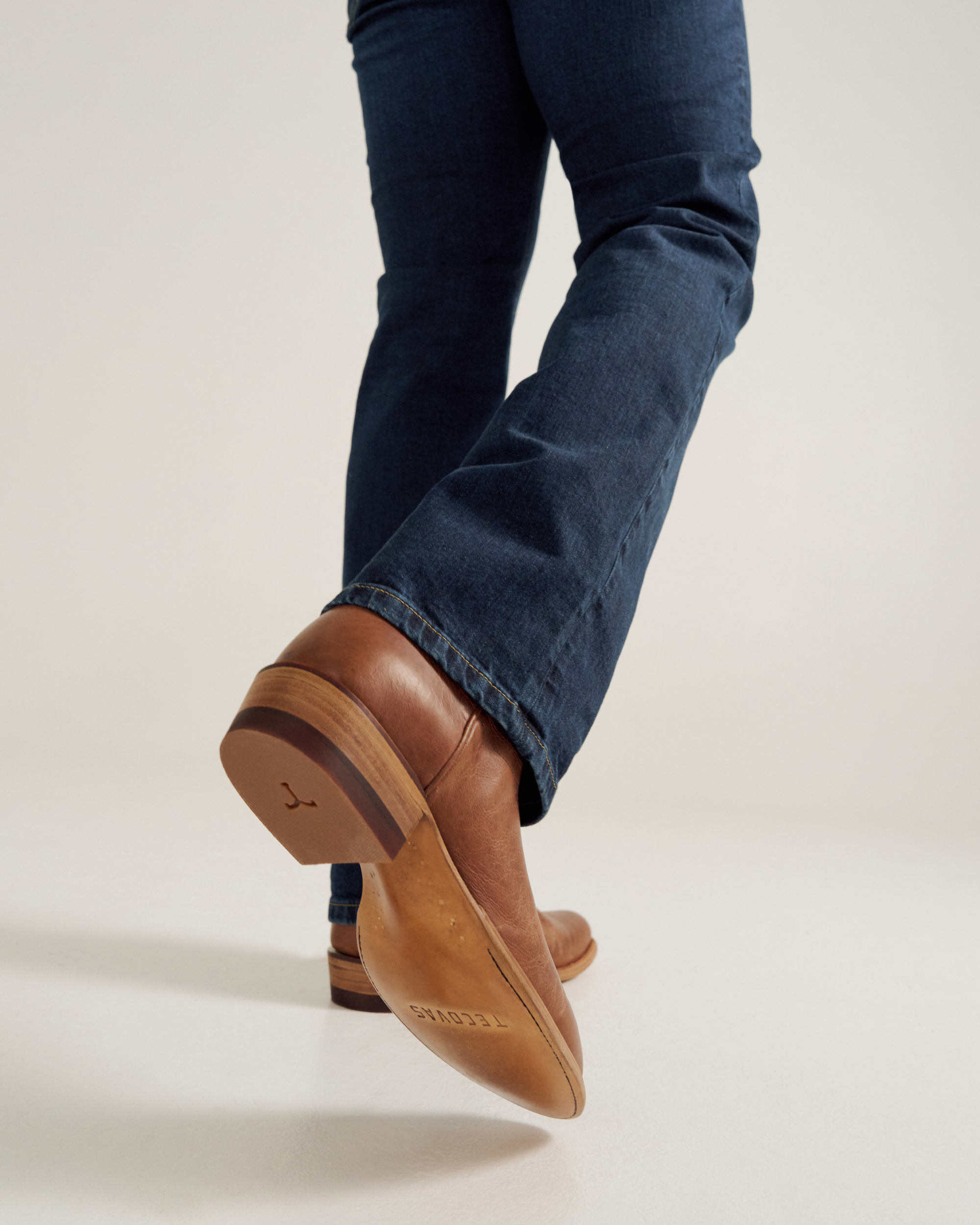 The Dean - Whiskey Roughout