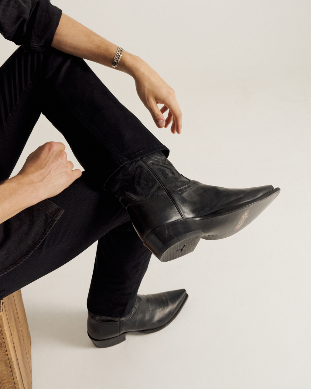 The Garrett - Midnight Cowhide