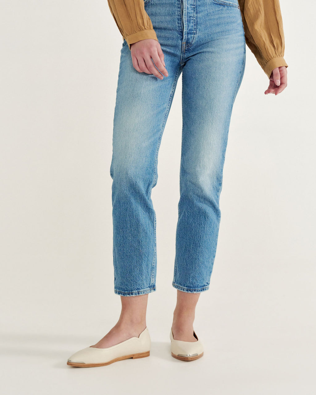 The Misty - Bone Cowhide