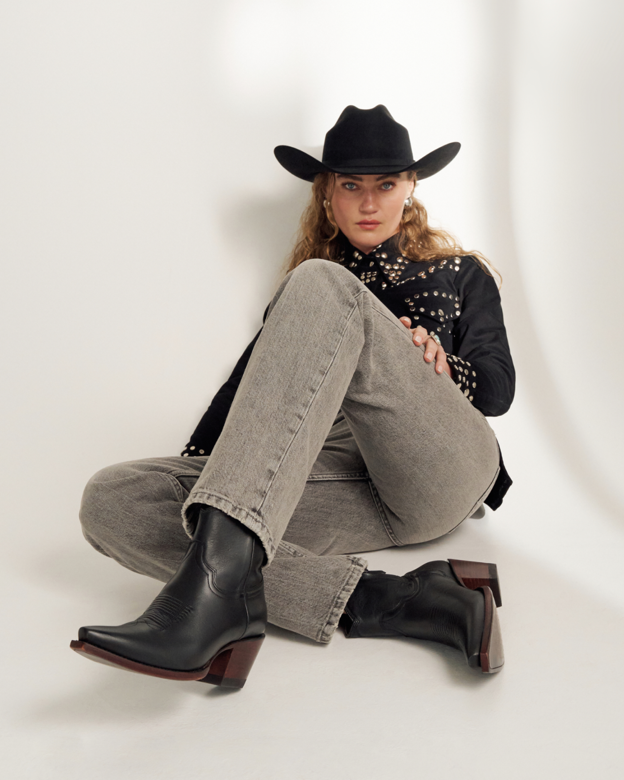 The Daisy - Midnight Cowhide