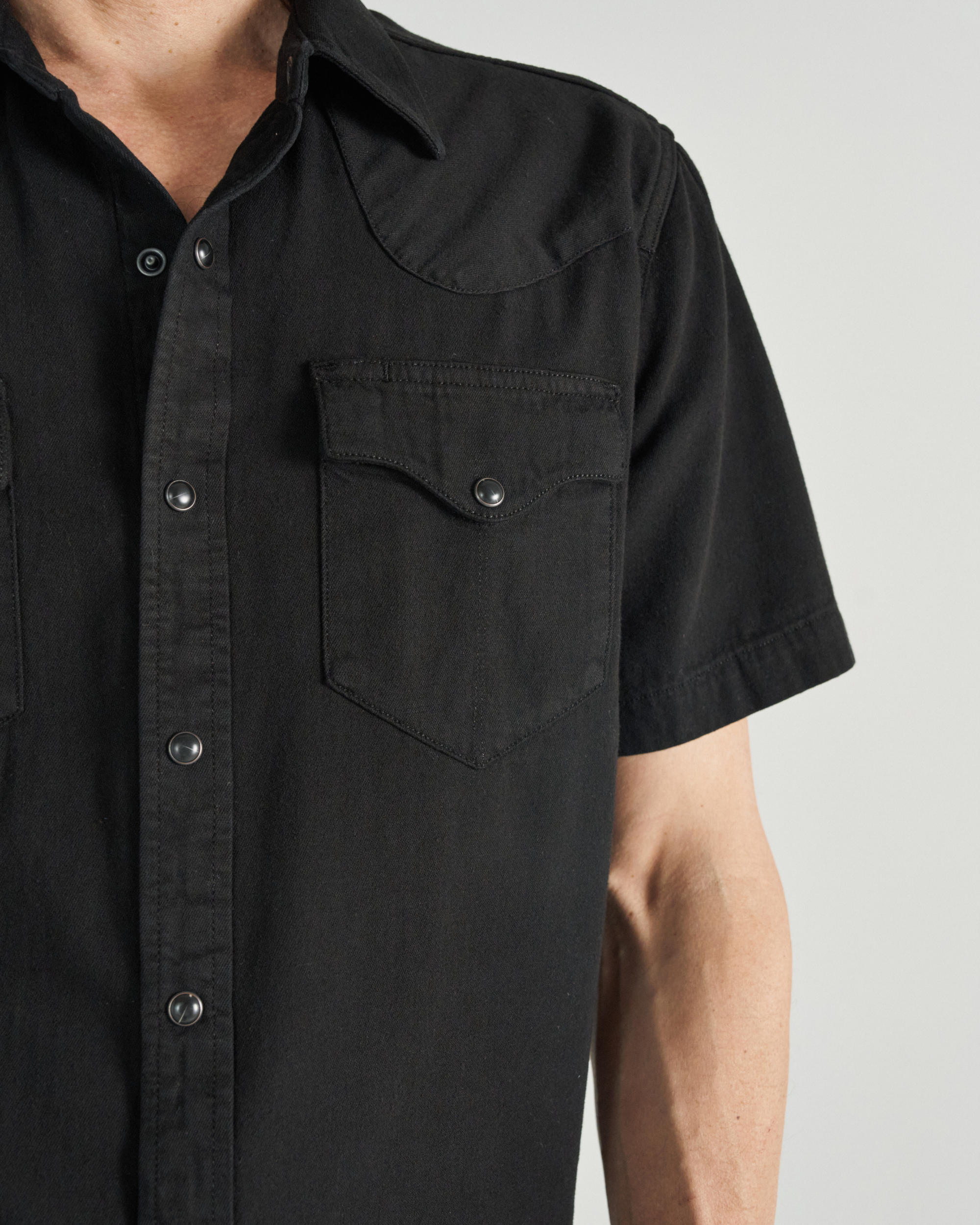 Men's Denim Short Sleeve Pearl Snap - Black Denim