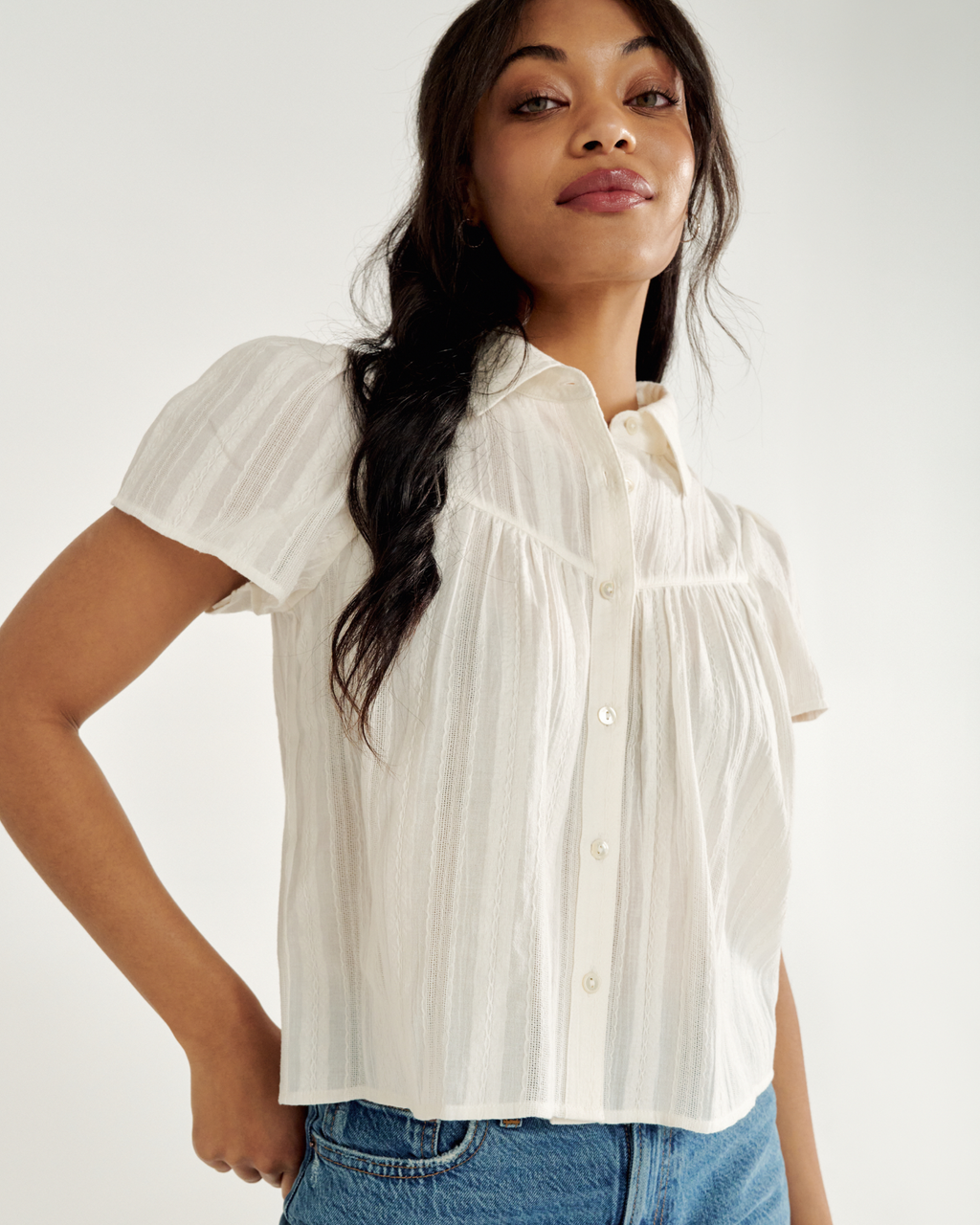 Women's Short Sleeve Button-Front Gathered Top - White Cotton