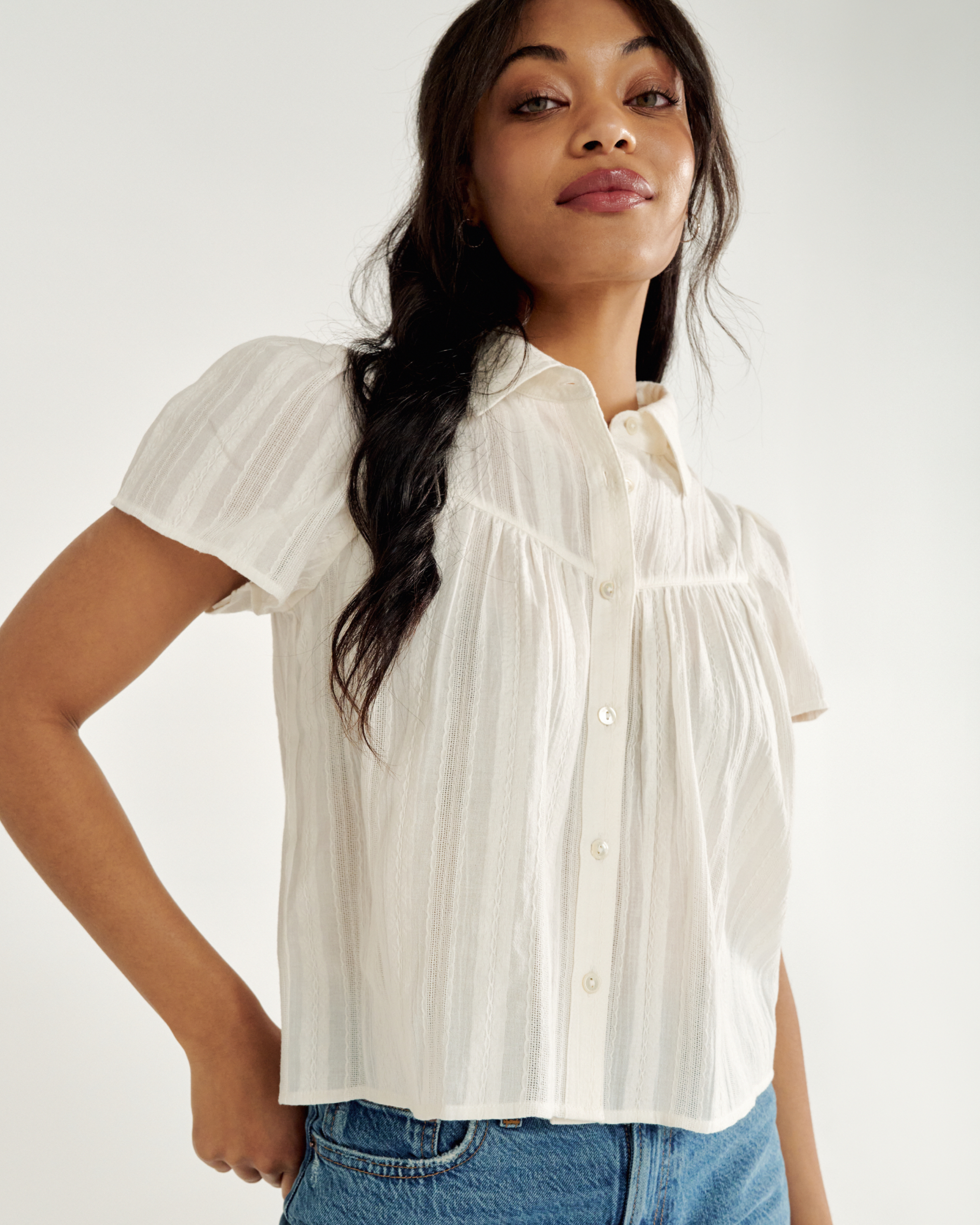 Women's Short Sleeve Button-Front Gathered Top - White Cotton