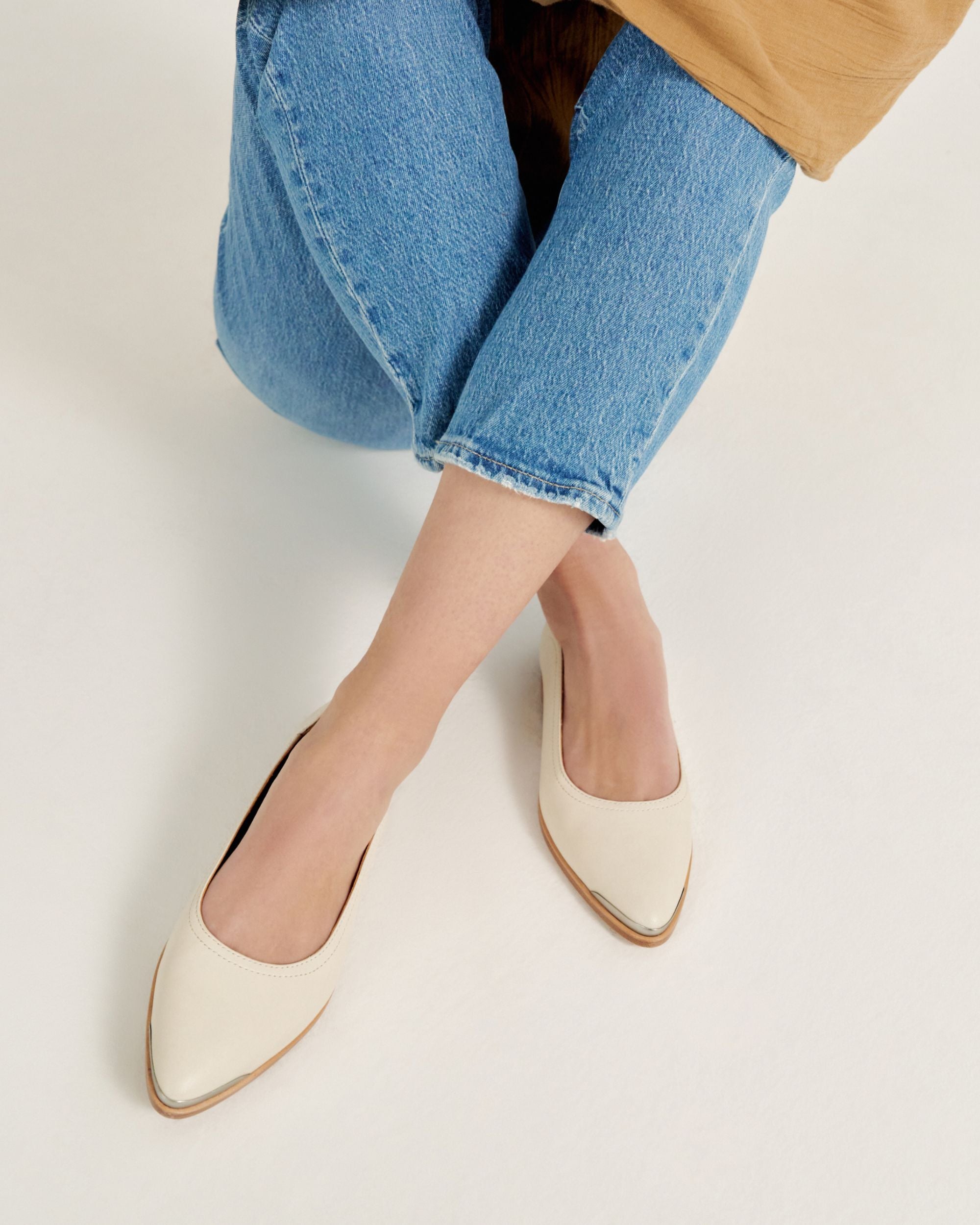 The Misty - Bone Cowhide