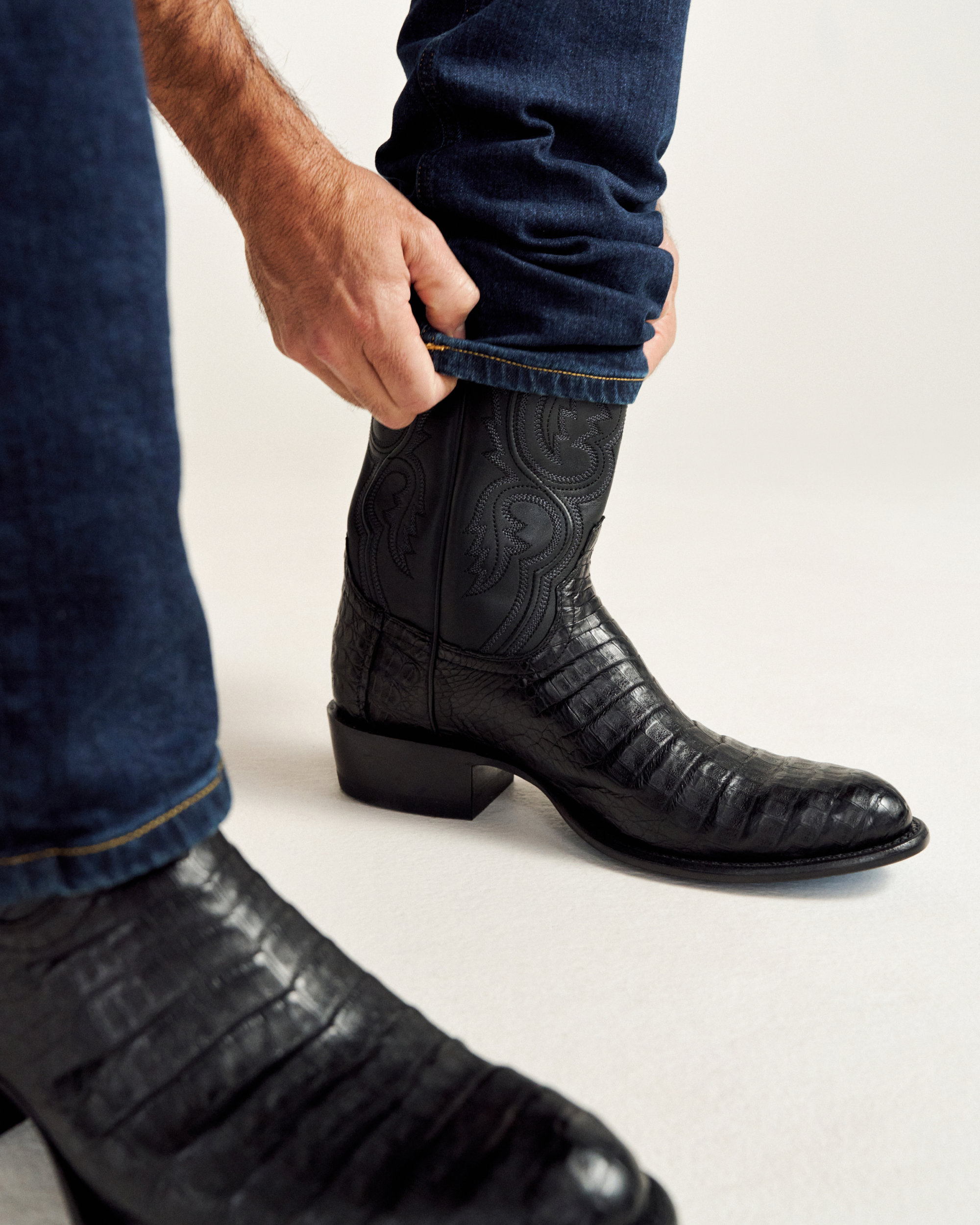The Dillon - Midnight Caiman