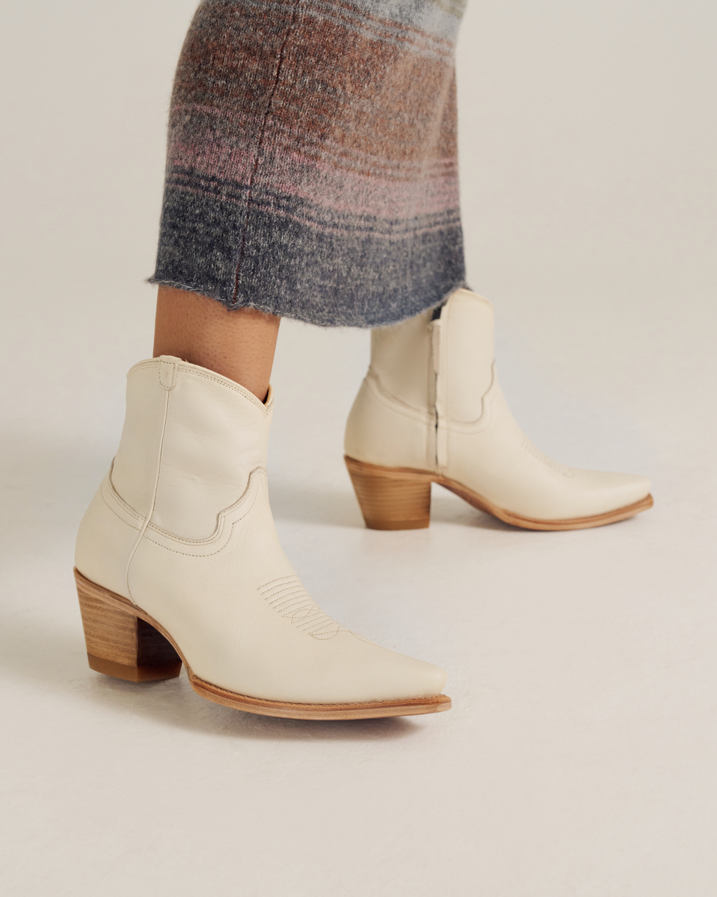 The Daisy - Bone Cowhide