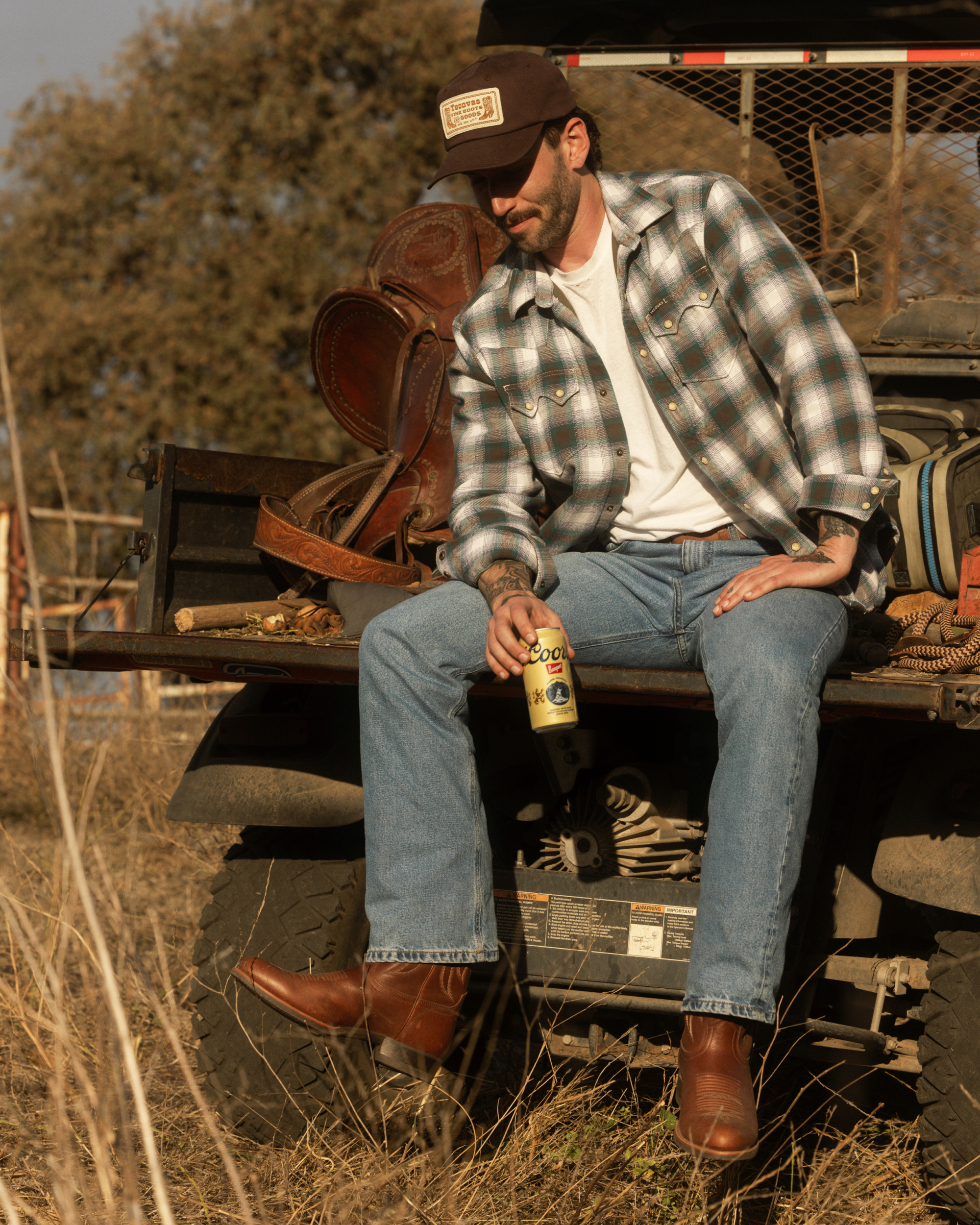 The Buck - Dark Bourbon Cowhide