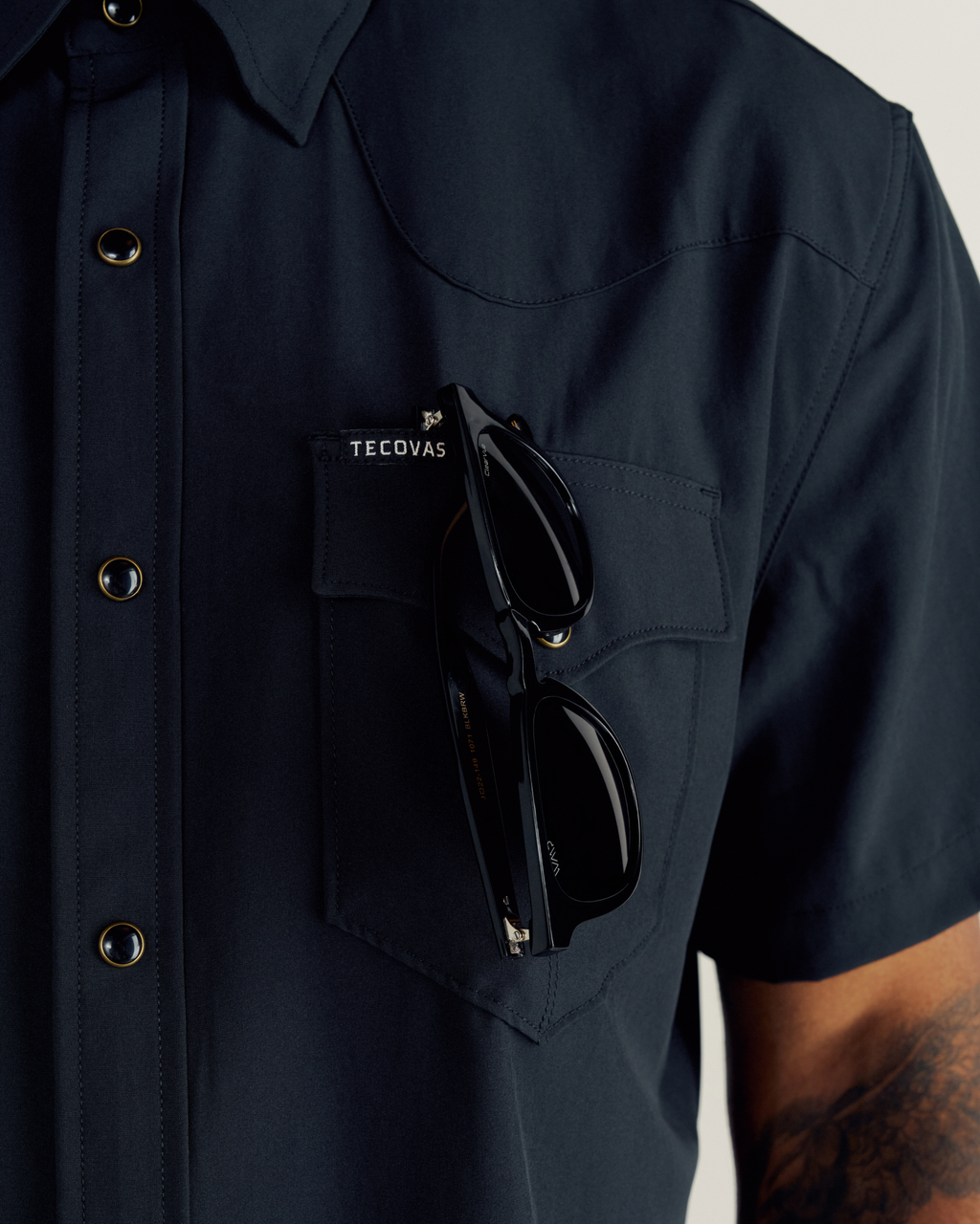 Men's Performance Short Sleeve Western Pearl Snap - Classic Fit - Black Performance