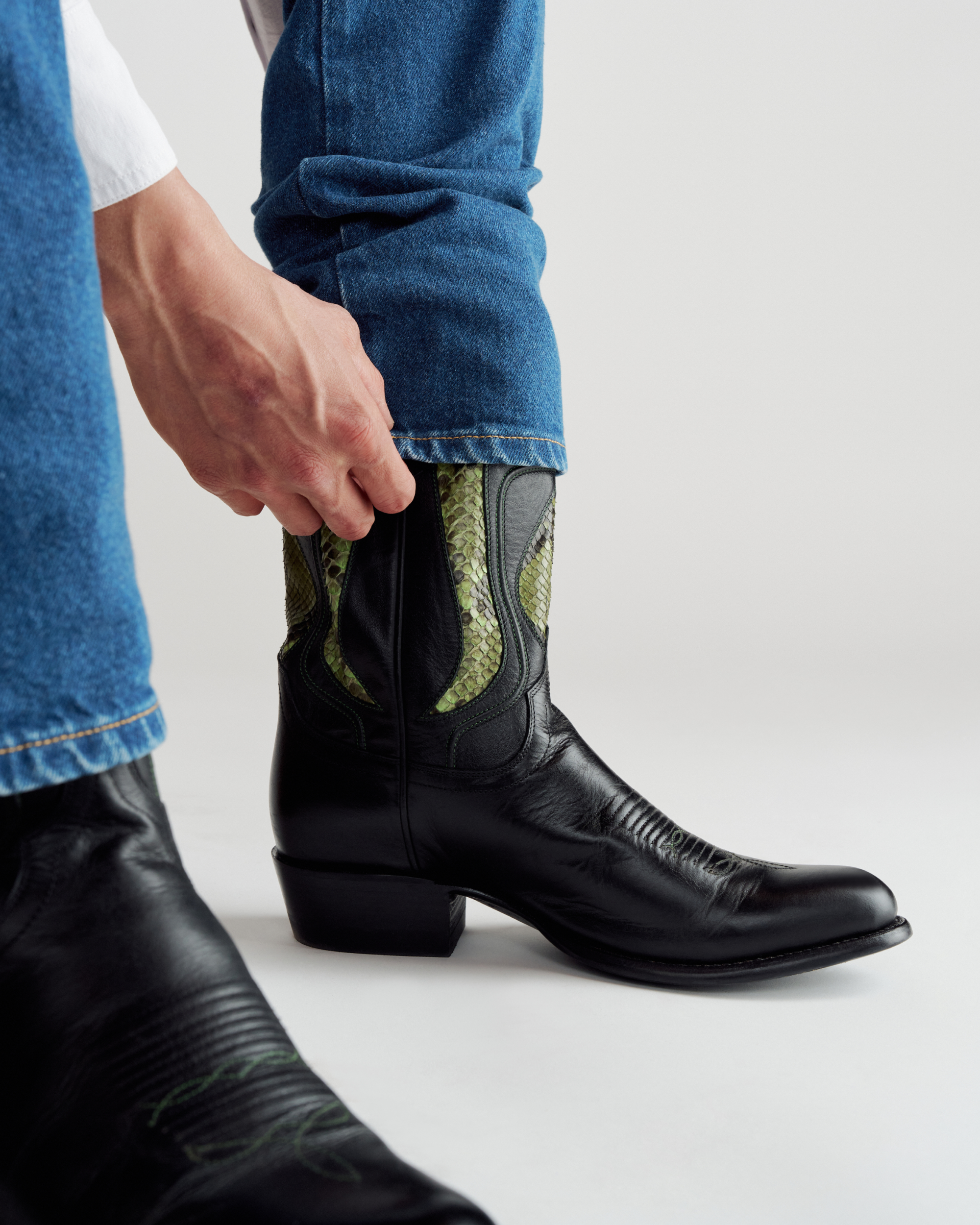 The Cartwright Gamblers - Black Gamblers Green Cowhide Python
