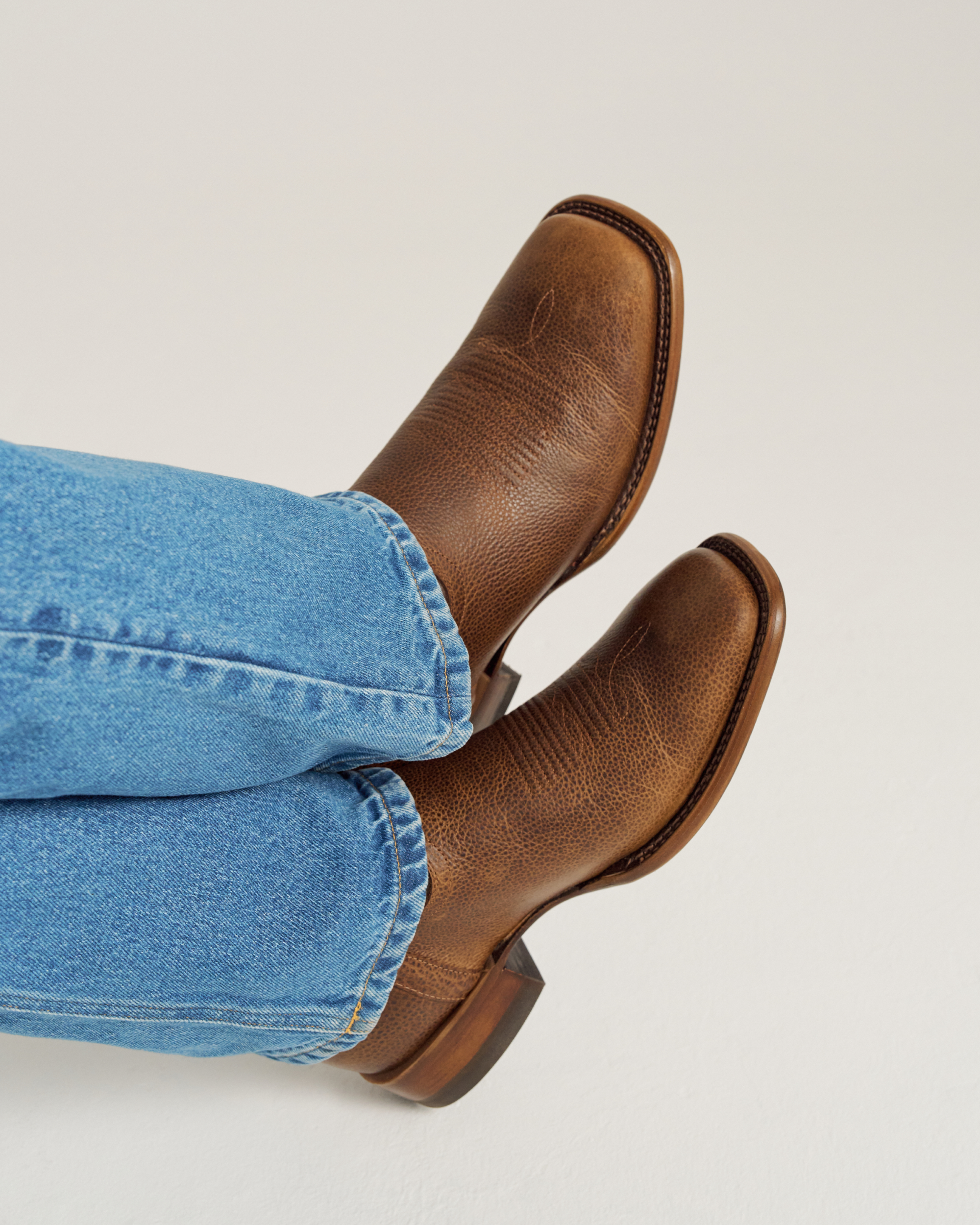 The Doc - Dark Chestnut Coffee Bison