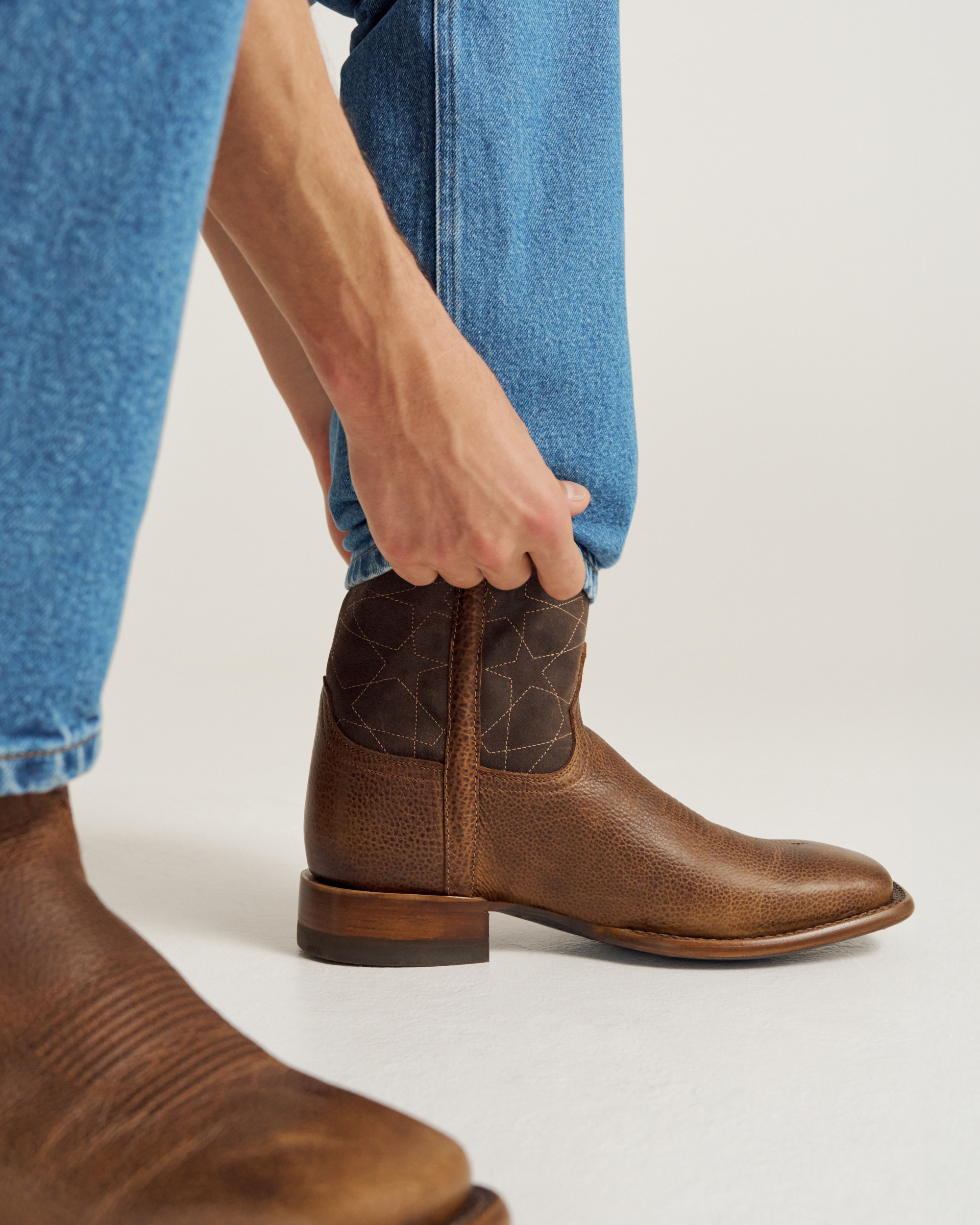 The Doc - Dark Chestnut Coffee Bison