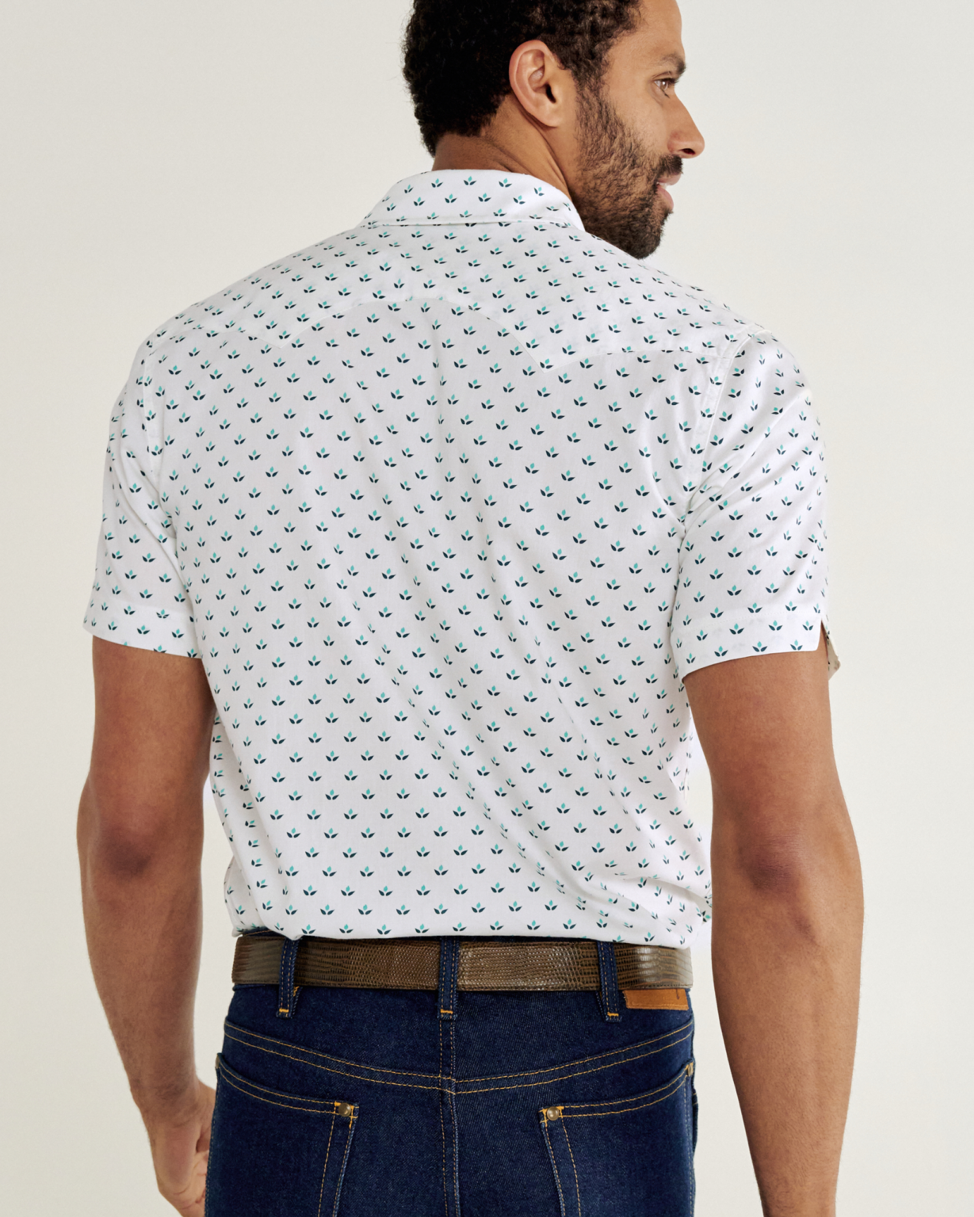 Men's Classic Fit Vintage Weight Sawtooth Short Sleeve Pearl Snap - White Blue Cotton