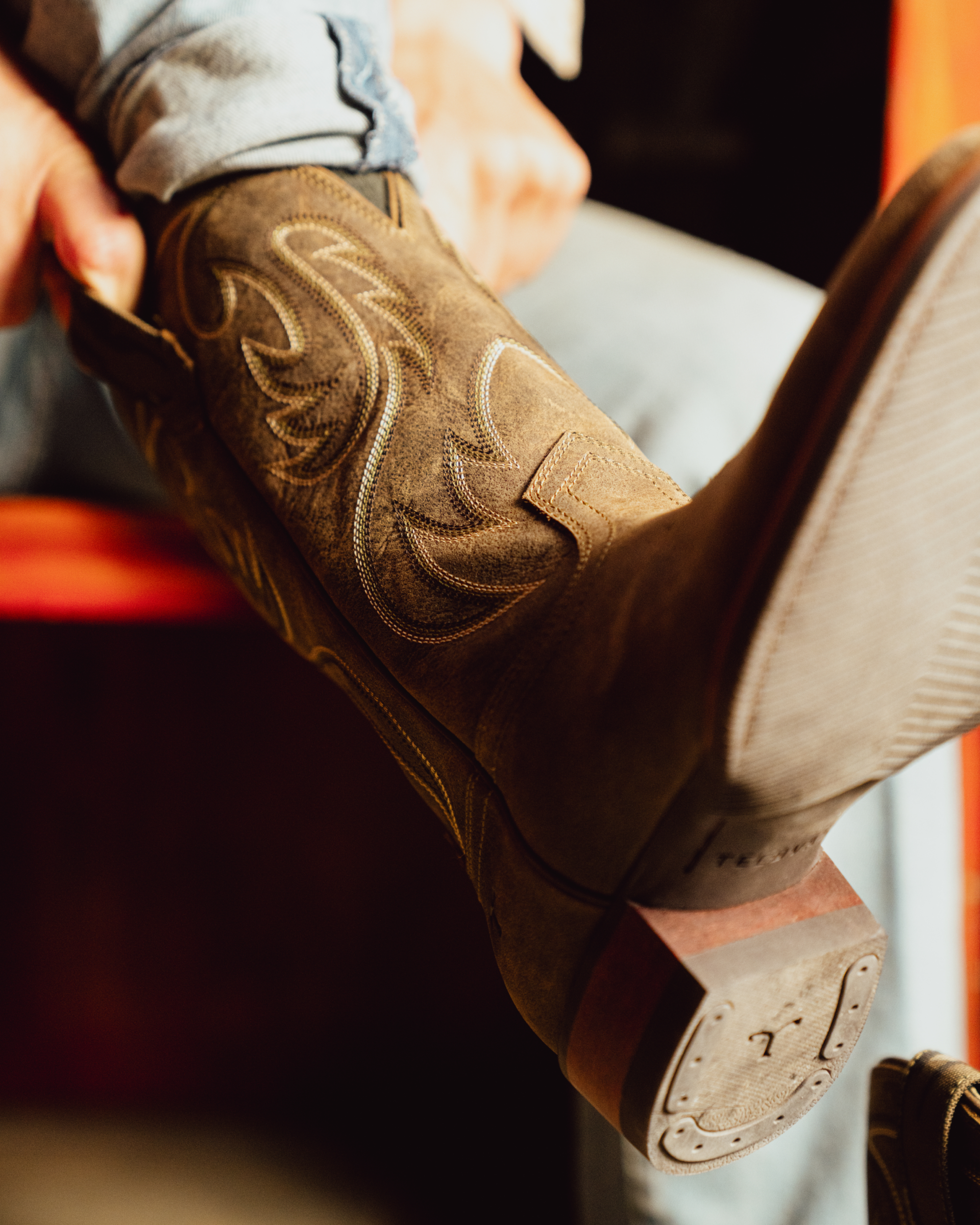 Tecovas x Mossy Oak Buck - Canteen Cowhide